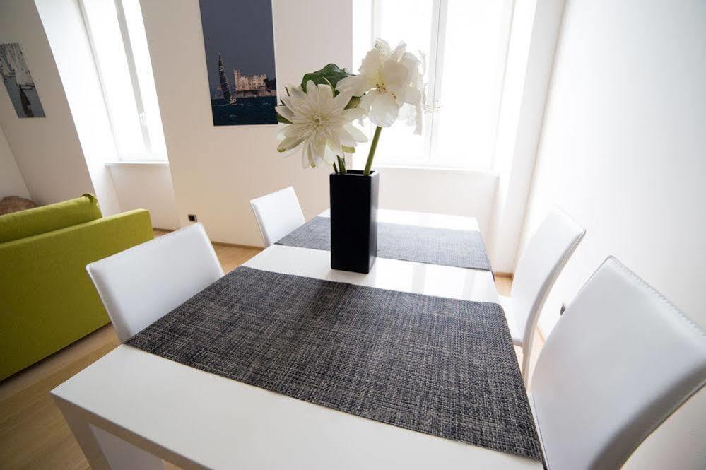 Residence Sara Триест Экстерьер фото