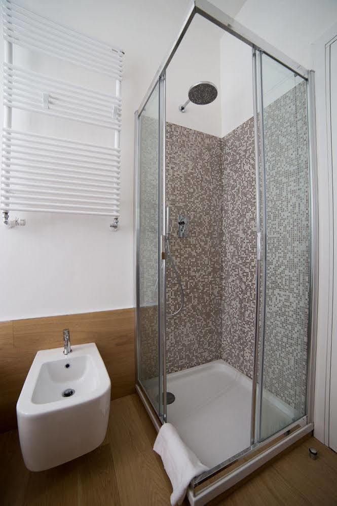 Residence Sara Триест Экстерьер фото