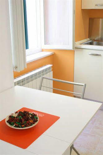 Residence Sara Триест Экстерьер фото
