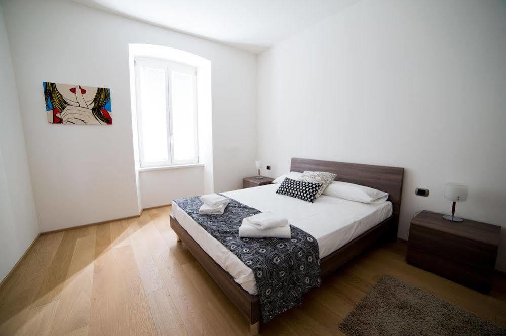 Residence Sara Триест Экстерьер фото